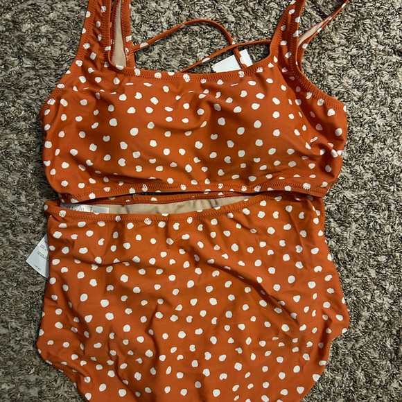 Brand new maternity swimsuit (with tags). - Picture 5 of 7